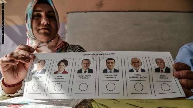 المنافسة على صفيح ساخن.. حصول أردوغان على 56.4% و أواغلو على 43.6% من الأصوات حتى الآن