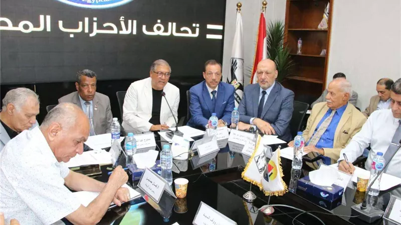 بعد مرور 24 جلسة بالحوار الوطني |بيان تحالف الأحزاب  المصرية الصادر عن 42 حزب سياسى