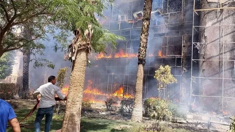 المعمل الجنائي يحل غموض حريق مبنى جهاز مدينة 15 مايو