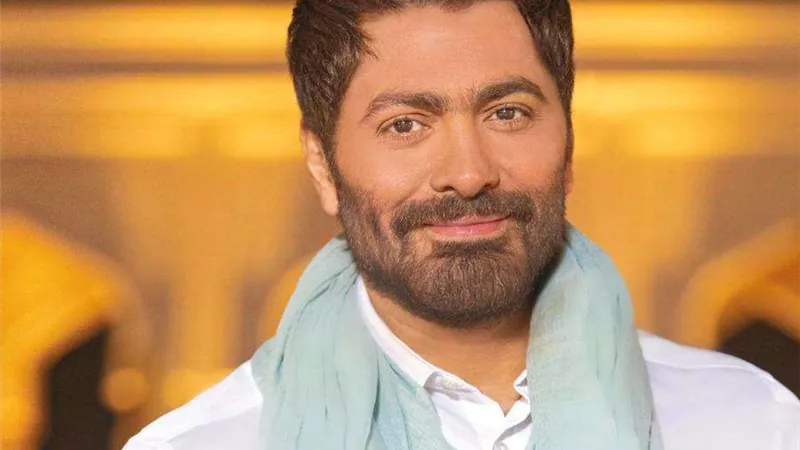 تعليق طريف تامر حسني على أداء خالد عليش لأغنية 