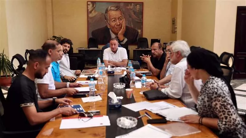 تفاصيل اجتماع الخطيب مع الجهاز الجديد لقطاع الناشئين بالأهلي