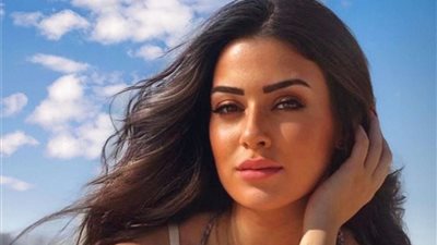 ميرنا نور الدين تشارك متابعيها تفاصيل إطلالة عقد قرانها على شاب خارج الوسط الفني