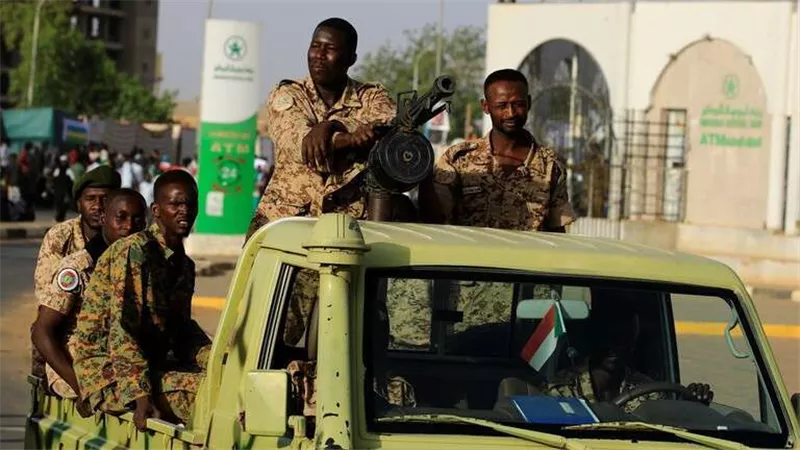 مصادر عسكرية سودانية: الجيش يعلق مشاركته رسميا في مفاوضات جدة