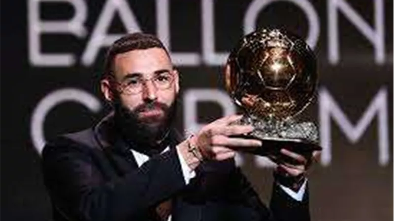 تقارير تثير الجدل حول انتقال بنزيما للدوري السعودي.. فيديو