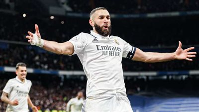 عاجل| ريال مدريد يعلن رحيل كريم بنزيما
