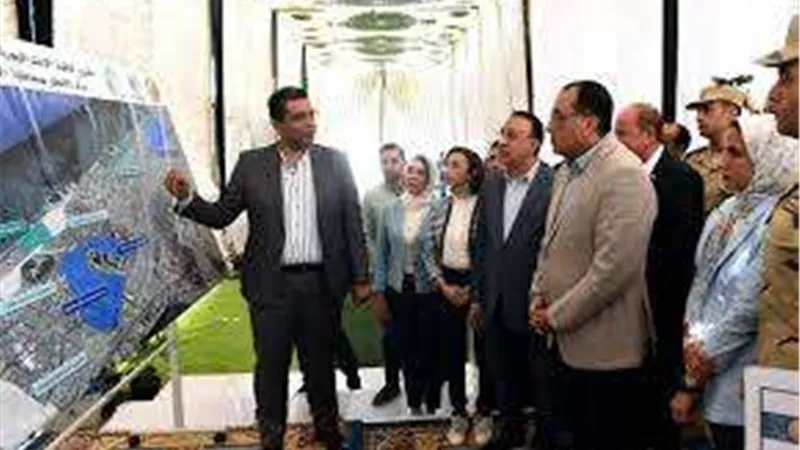 مدبولي من الإسكندرية: مشروعات قائمة لفصل شبكة الأمطار عن الصرف الصحي
