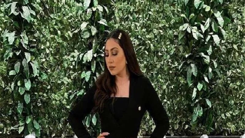بوسي تتجاهل أنباء انفصالها عن زوجها بعد القبض عليه