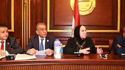 وفد صناعة النواب يتفقد حالة مصنع  مصر إيران للغزل والنسيج بالسويس