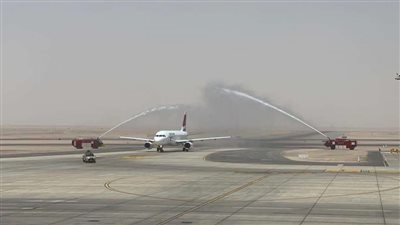 على متنها 183 سائحا .. مطار الغردقة يستقبل أولى رحلات شركة Fly LiLi