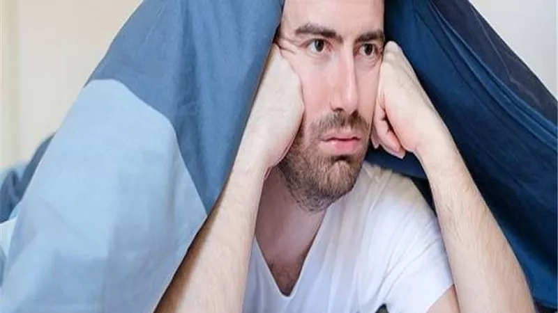 لا تأكل قبل النوم.. 7 نصائح للتخلص من الأرق