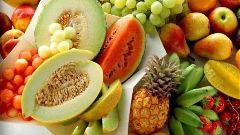 إخصائي تغذية: هناك اختلافات جوهرية بالنظام الغذائي في الشتاء والصيف.. فيديو
