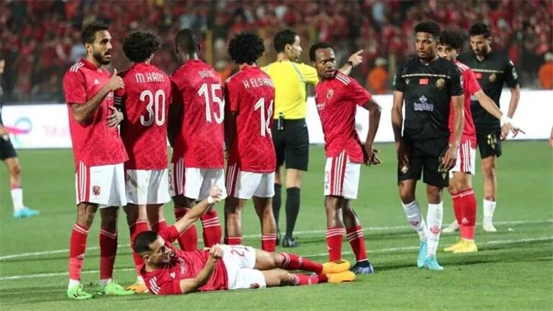 تعليق قوي من لاعب الزمالك السابق على مباراة نهائي أفريقيا