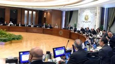 مدبولي يبحث عدد من القضايا بمقر العاصمة الإدارية الجديدة