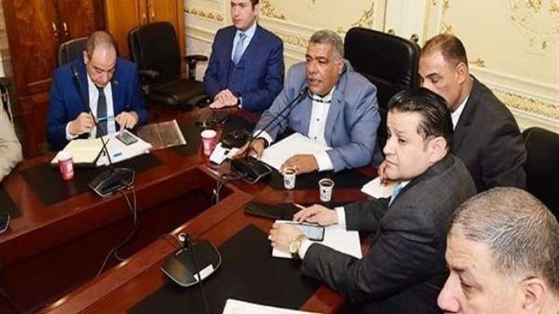 لجنة الصناعة بمجلس