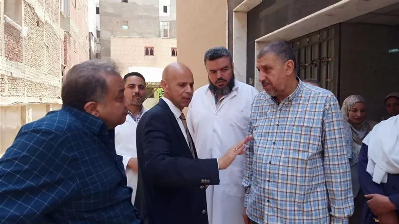 وكيل صحة الشرقية يتفقد وحدة التصلب المتعدد بمستشفى ديرب نجم المركزي