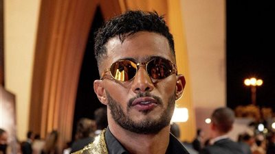 65 ألف جنيه سعر تيشرت محمد رمضان أثناء رحلته لرومانيا