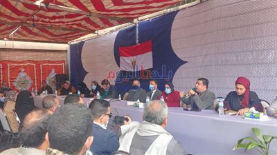 وكيل التضامن بالمنوفية يلتقى بفريق عمل مؤسسة حياة كريمة