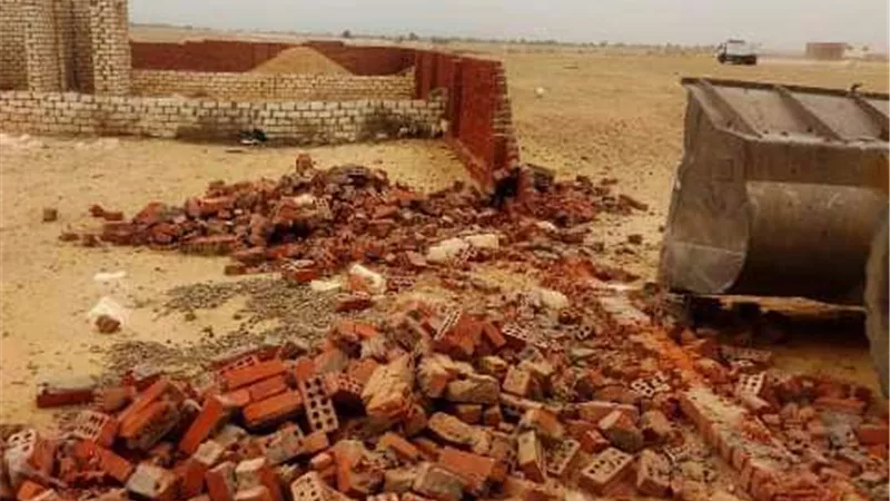 إزالة ٥٢ حالة تعدي على مساحة ١٠ ألاف و٦٧٣ متر مباني بالشرقية