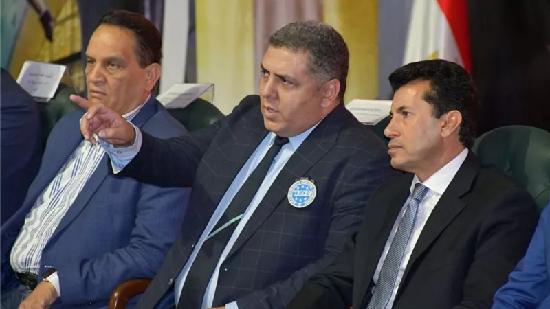 أشرف صبحي يفتتح مباراة مصر وأذربيجان للكيك بوكسينج