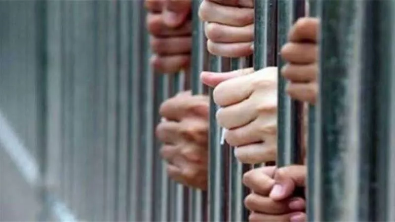 قرار عاجل من النيابة بشأن المتهمين بإصابة جارهم بطلق ناري في مشاجرة بالقاهرة