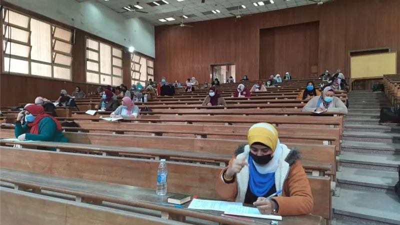 بدء امتحانات دور يناير  لطلاب الدراسات  بجامعة عين شمس