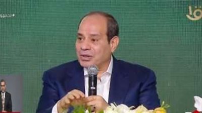 السيسى: مش قلقان من السوشيال ميديا لأن الناس بتشوف التغيير حواليها
