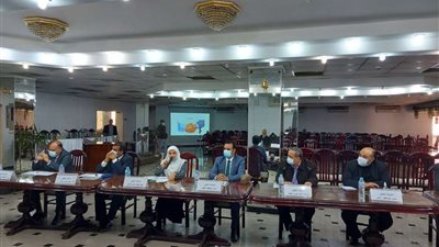 افتتاح برنامج 