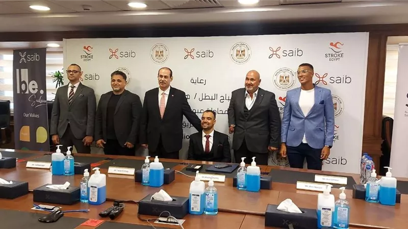 لأول مرة بمصر.. سباح علي كرسي متحرك يستعد لعبور بحر المانش
