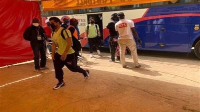 حافلة الزمالك تصل إلى ملعب مباراة الترجي التونسي