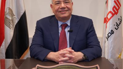 عصام خليل: الدولة جادة في استعادة مكانة مصر على خريطة التجارة العالمية