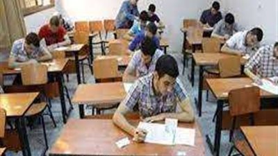 40 ألف طالب وطالبة يؤدون امتحان اللغة العربية بالمنيا