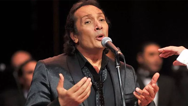 على الحجار يحصد جائزة الإبداع بمهرجان همسة الدولي في دورته الــ11