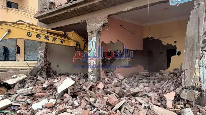 إزالة فورية للتعديات على الأراضي الزراعية بالمنوفية