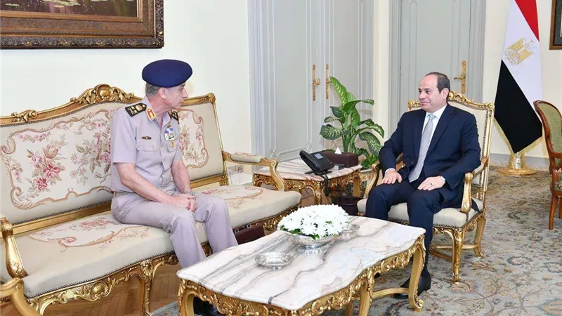 السيسي يستقبل الفريق أول محمد زكي القائد العام للقوات المسلحة