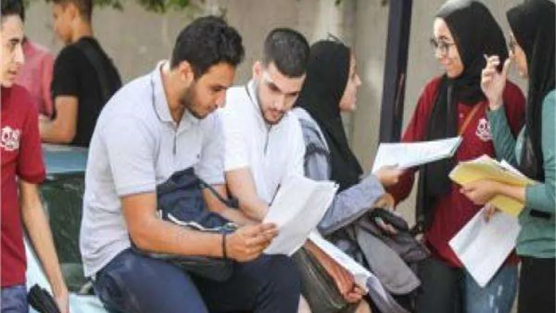 الامتحان سهل.. طلاب الثانوية العامة بسوهاج يبدون رأيهم في امتحان اللغة الأجنبية الثانية