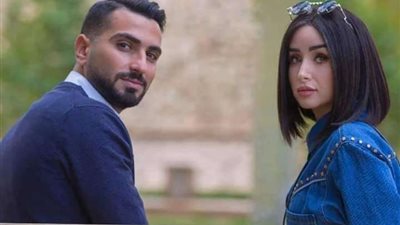 الليلة.. عرض أول حلقات حكاية 