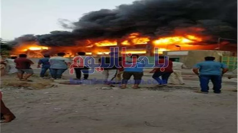 وزير القوى العاملة يتابع أسباب حريق مصنع العبور للملابس الجاهزة
