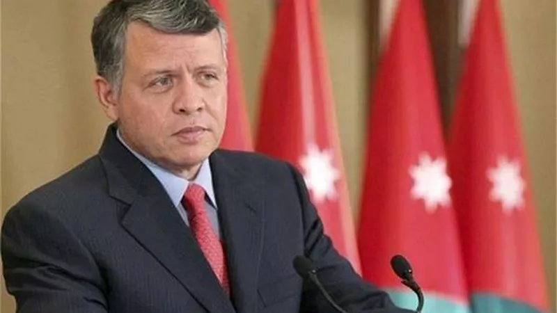 شاهد.. لحظة وصول ملك الأردن لمستشفى توفى فيها مرضي كورونا
