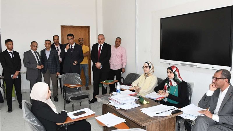 رئيس جامعة القناة