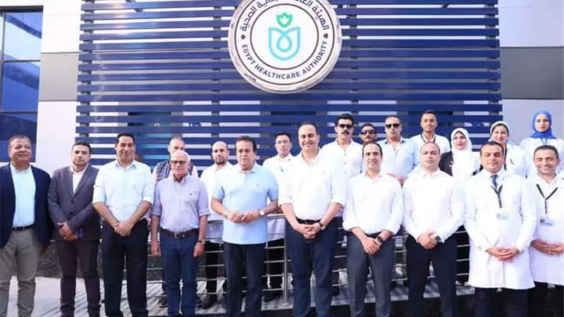 وزير الصحة يتفقد مجمع الشفاء الطبي ببورسعيد