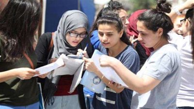 فخ الكيمياء اقتنص فرحتهم.. حزن يضرب طلاب الثانوية العامة|القصة الكاملة