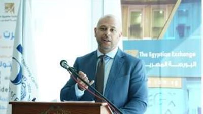 رئيس البورصة يطالب الشركات المقيدة بإتاحة البيانات