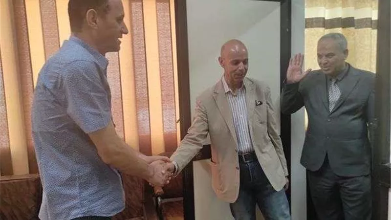 وكيل وزارة الصحة بالشرقية يهنئ العاملين بديوان المديرية بعيد الأضحى