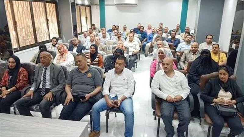 وكيل وزارة الصحة بالشرقية يجتمع بمديري الإدارات الصحية والمستشفيات لوضع  خطة العمل في  عيد الأضحى
