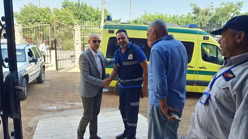 وكيل وزارة الصحة بالشرقية يفاجىء مستشفى بلبيس المركزي