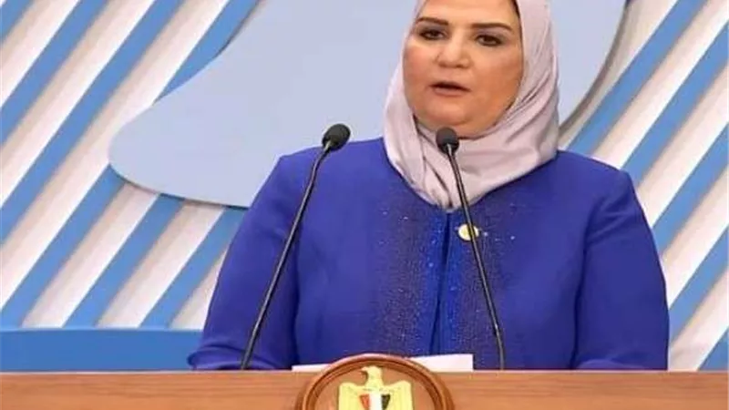 ننشر كلمة وزيرة التضامن خلال الاحتفال بالمرأة المصرية بحضور الرئيس وقرينته