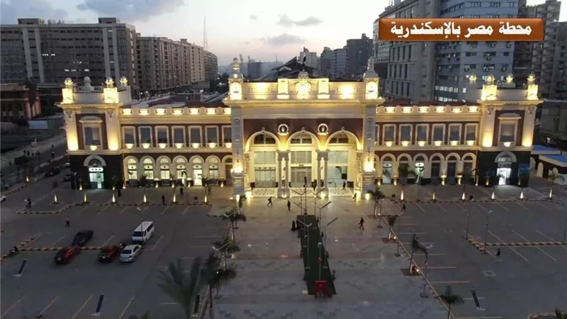 النقل تستعرض مشروعات السكة الحديد خلال 9 سنوات
