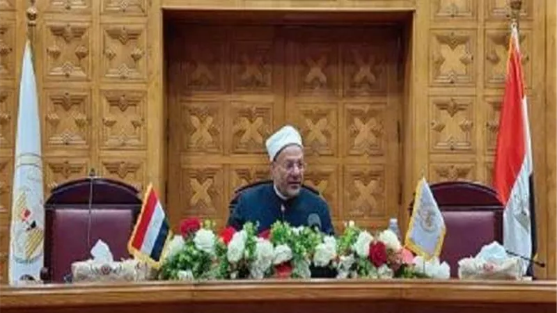 مفتي الجمهورية : الإسلام لا يعترف أبدًا بالدولة الدينية