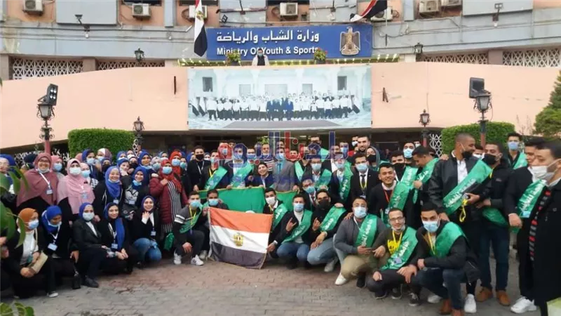 رئيس جامعة المنوفية يكرم المتفوقين من كليات الطب والهندسة
