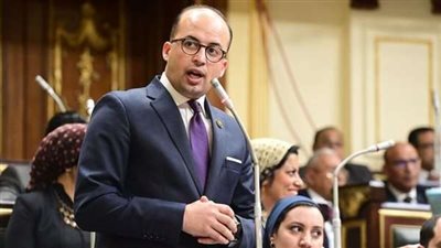 خالد بدوي يطالب بأولوية الإفراج الجمركي عن السلع الأساسية ومستلزمات الإنتاج